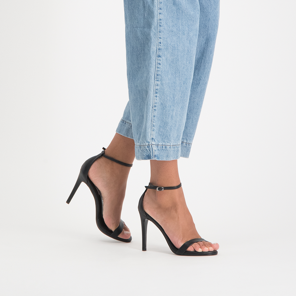 Stecy Heeled Sandal BLACK
