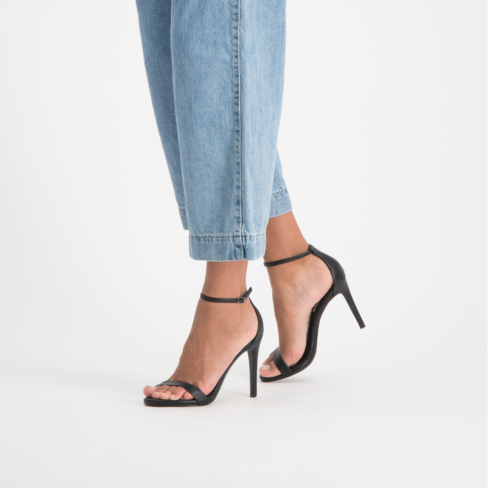 Stecy Heeled Sandal BLACK
